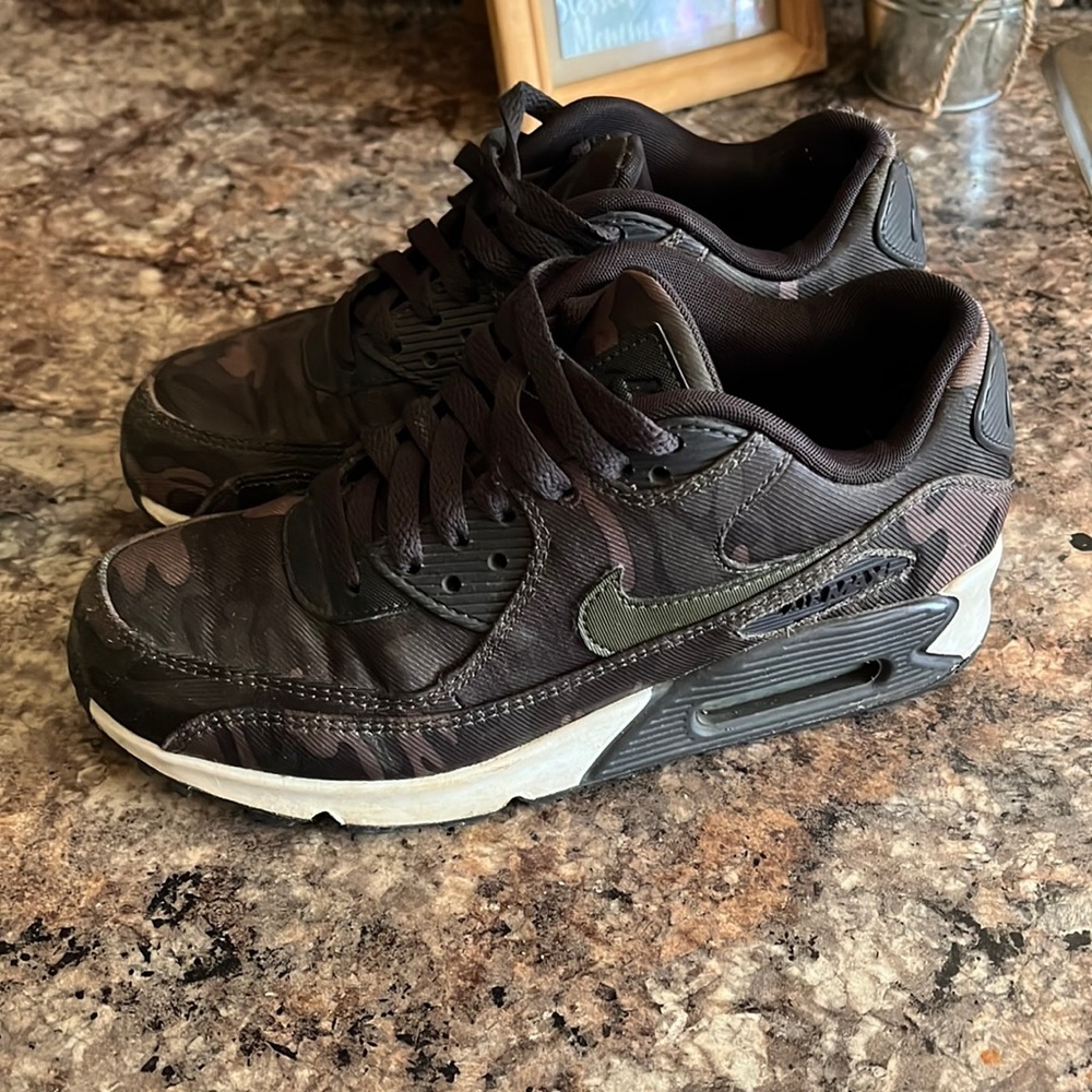 Nike camo air maxx
